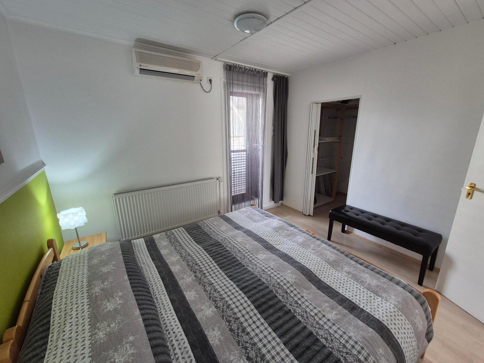 Roxanna Apartman Gyula Esterno foto