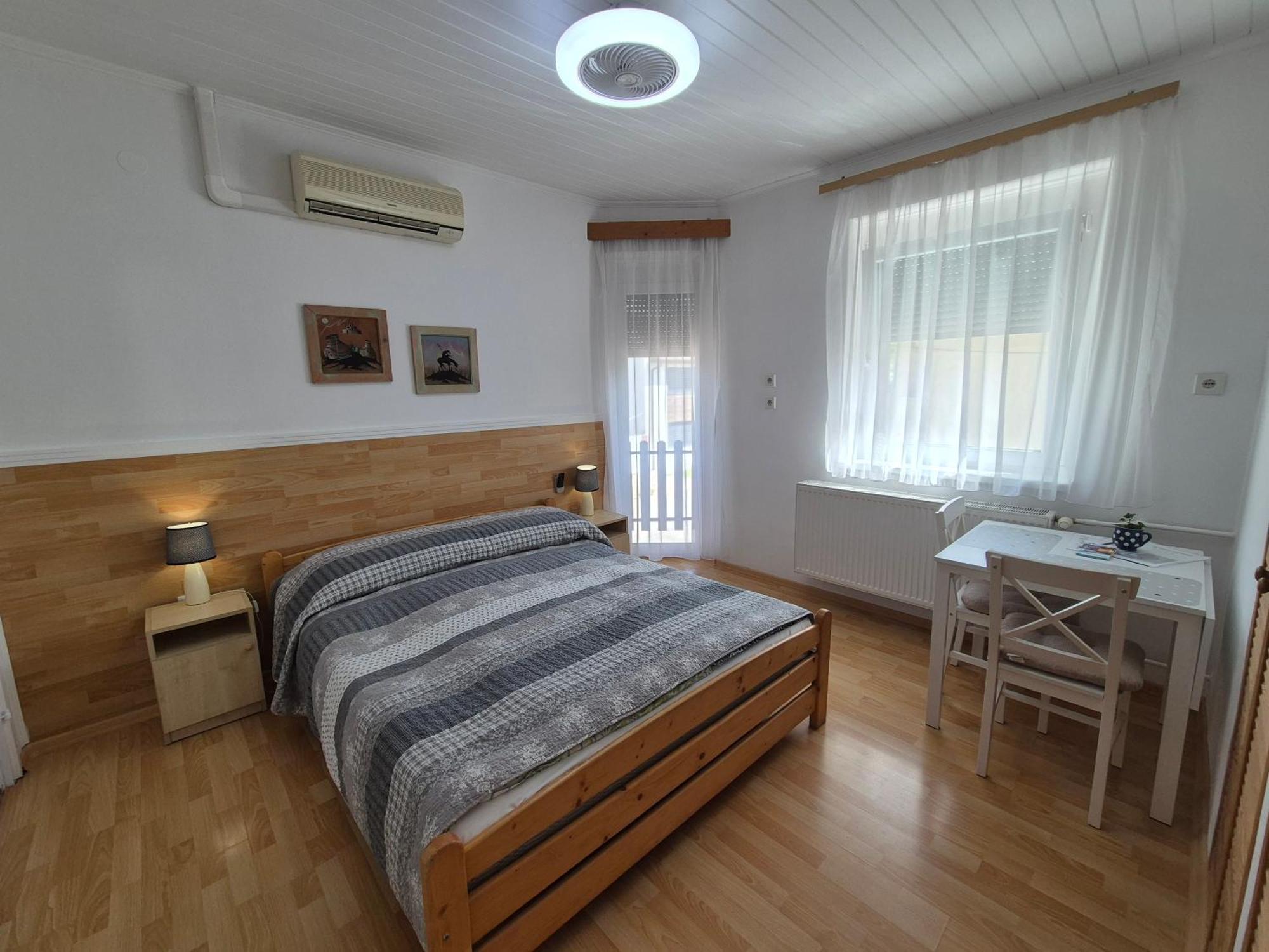 Roxanna Apartman Gyula Esterno foto