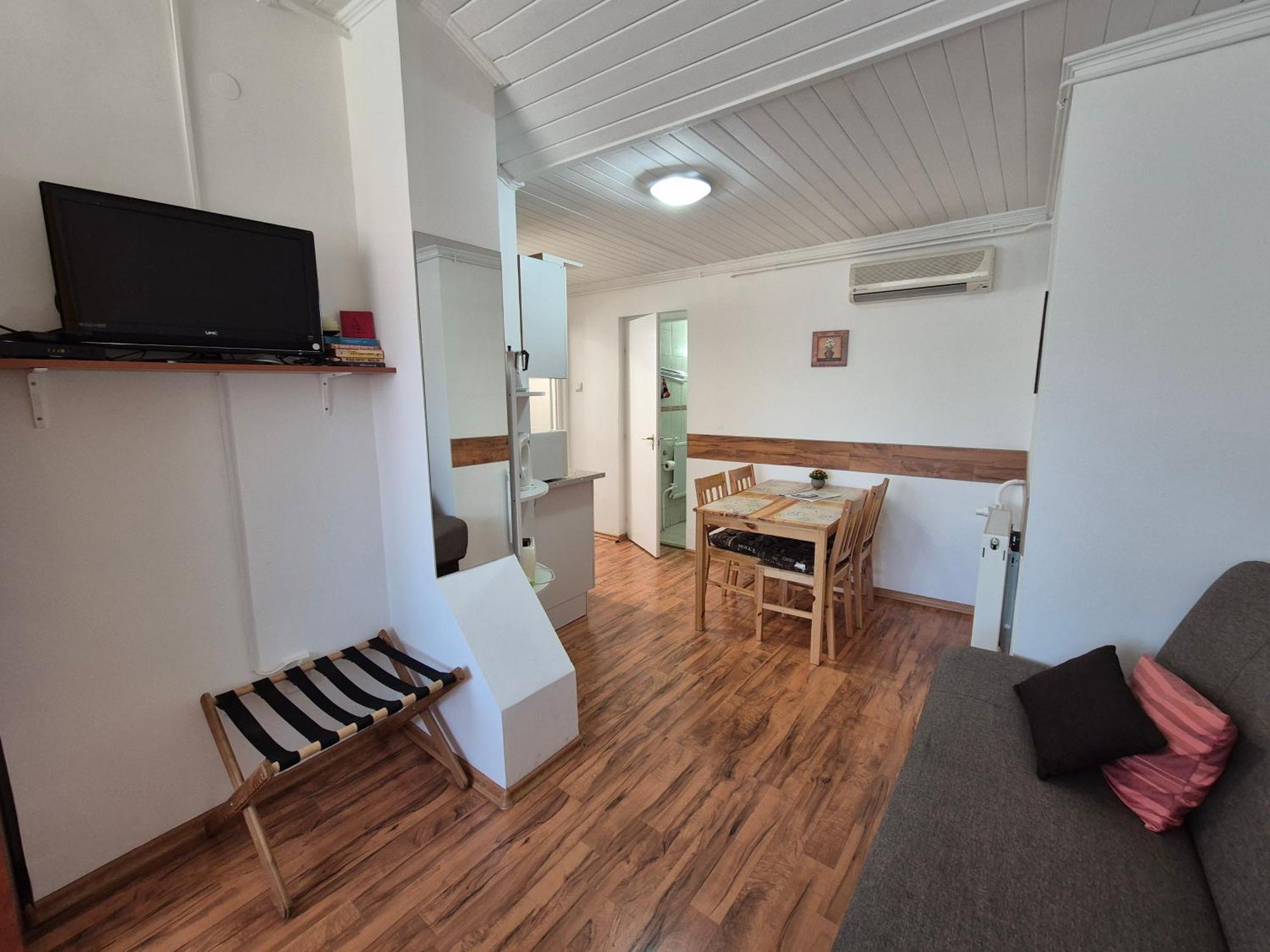 Roxanna Apartman Gyula Esterno foto