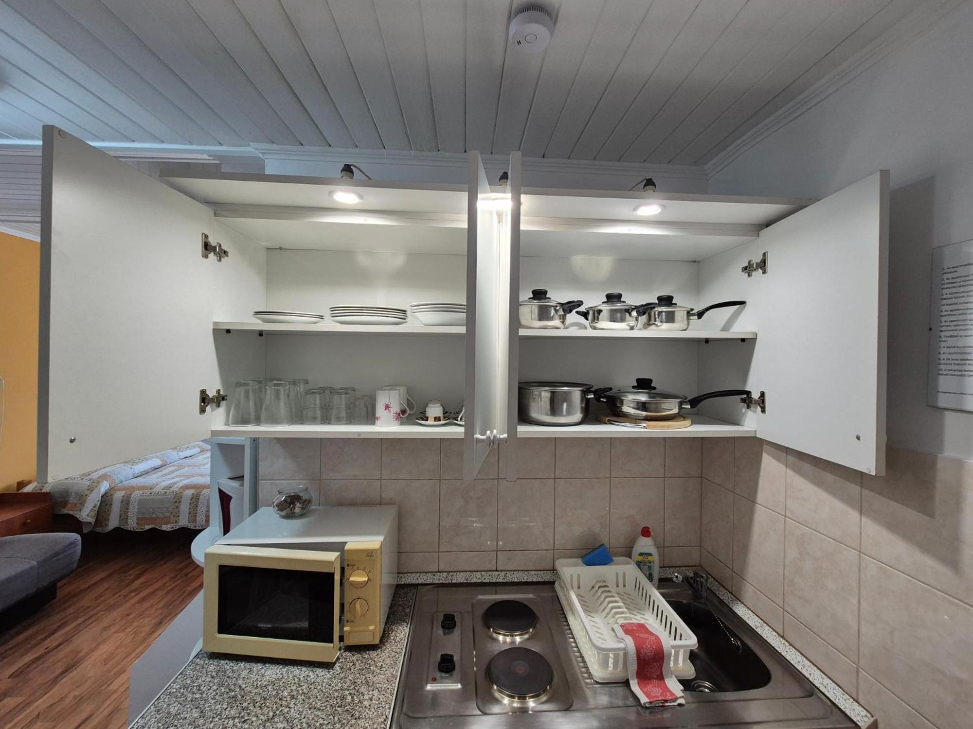 Roxanna Apartman Gyula Esterno foto